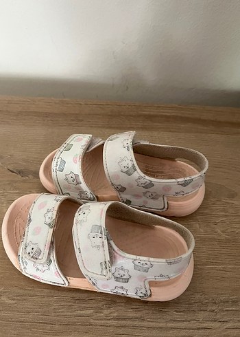 Kız Çocuk Pembe Baskılı Tokalı sandalet - Görsel 3