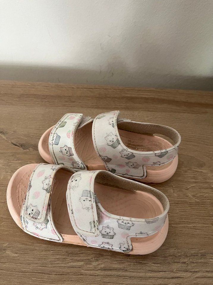 Kız Çocuk Pembe Baskılı Tokalı sandalet - Görsel 3