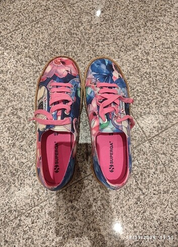 40 Beden Superga Hasır Ayakkabı