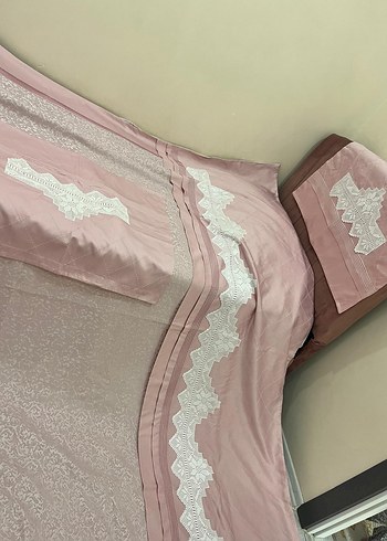 Nakışlı Pembe Nevresim Takımı