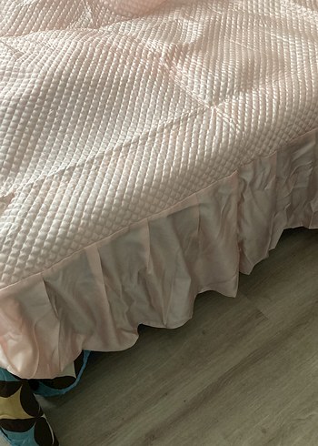 Pembe Düz Renk Yatak Örtüsü