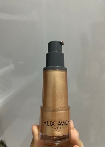 Alix Avien Alix avien highlighter 102