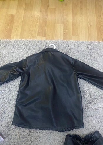 Kadın Siyah Deri Düğmeli Ceket şortlu etek takım - Görsel 4