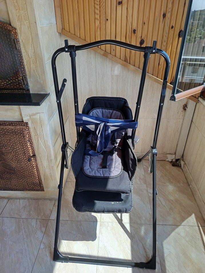 Gri Bebek Salıncağı ve Taşıyıcı - Görsel 2