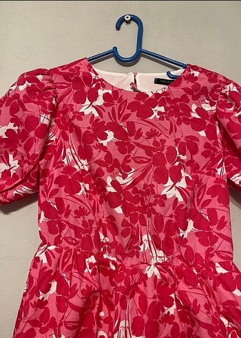 Çiçekli Kısa Kollu Elbise - Görsel 2