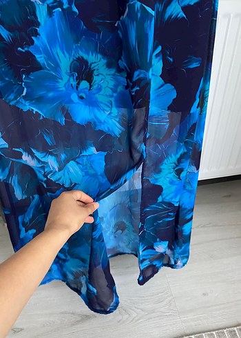 Zara Mavi çiçekli elbise