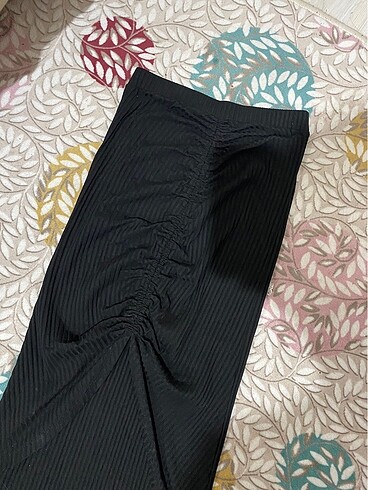 Zara Drapeli yırtmaçlı etek