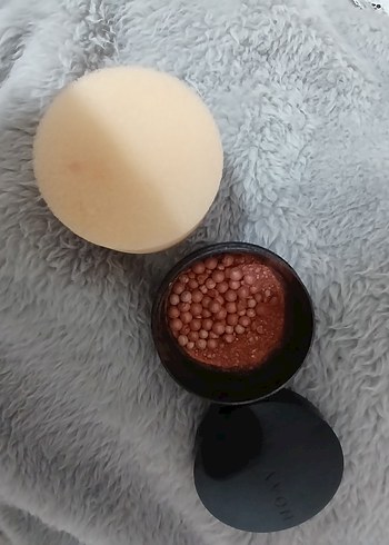 Koyu Bej Tonlarında Allık