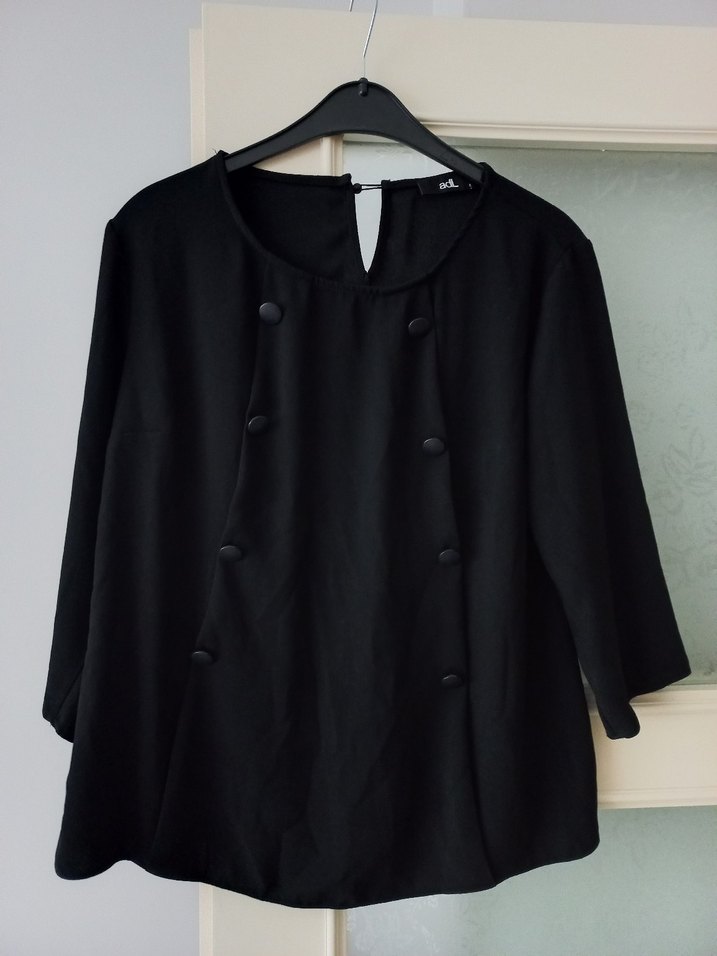 Düğmeli Siyah Kadın Bluz - Görsel 2