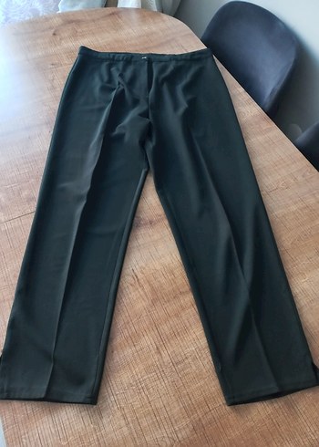 Kadın Siyah Normal Kesim Kumaş Pantolon - Görsel 3