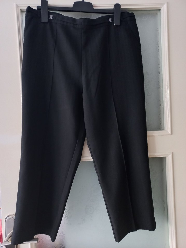 Siyah Kadın Kumaş Pantolon - Görsel 2