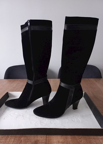 Siyah Süet Stiletto Topuklu Kemerli Çizme - Görsel 2