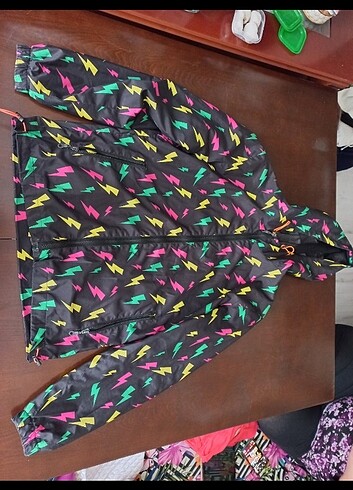 Fendi Yağmurluk 