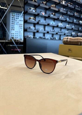 Burberry gözlük 