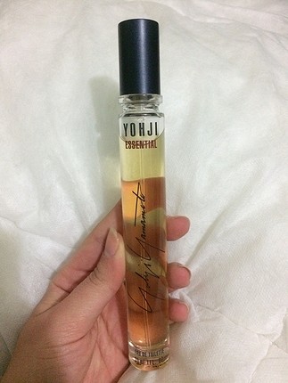 Yohji essential parfüm