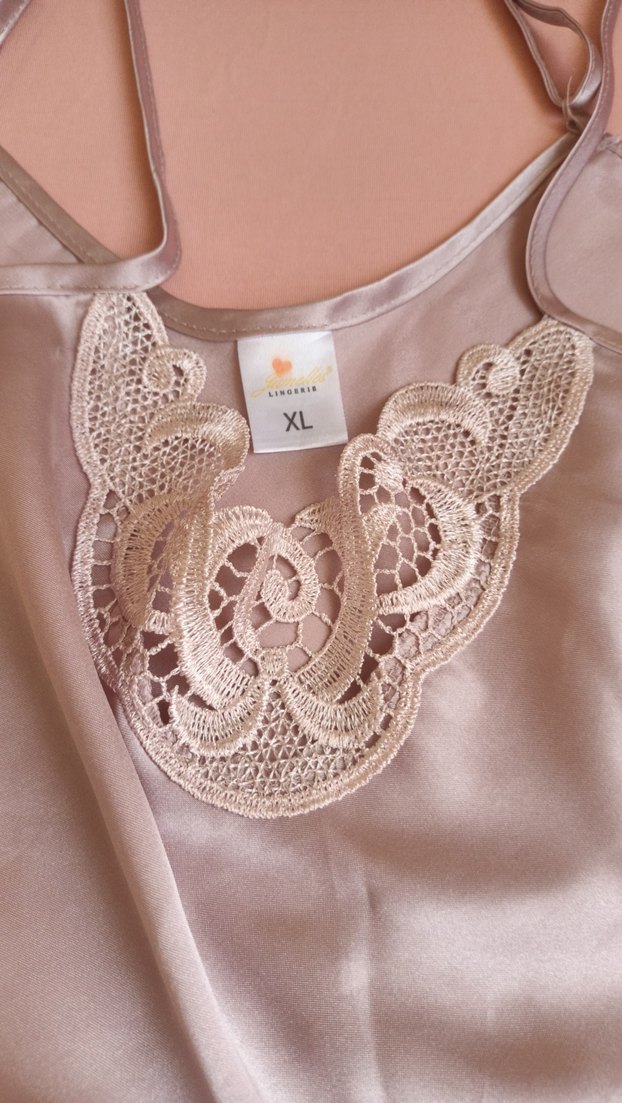 Bej Mini Dantel Detaylı şoetlu saten takim - Görsel 4