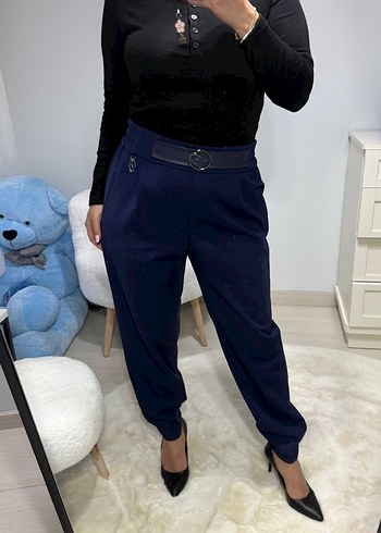 Lacivert
Kadın Midi Cigarette Pantolon - Görsel 4