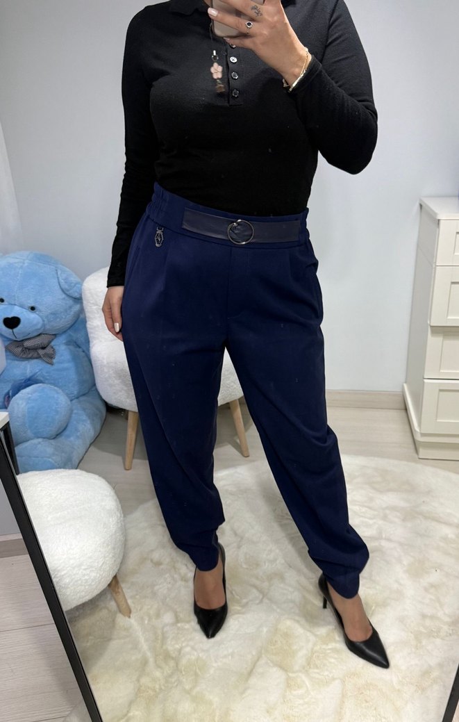 Lacivert  

Kadın Midi Cigarette Pantolon - Görsel 4