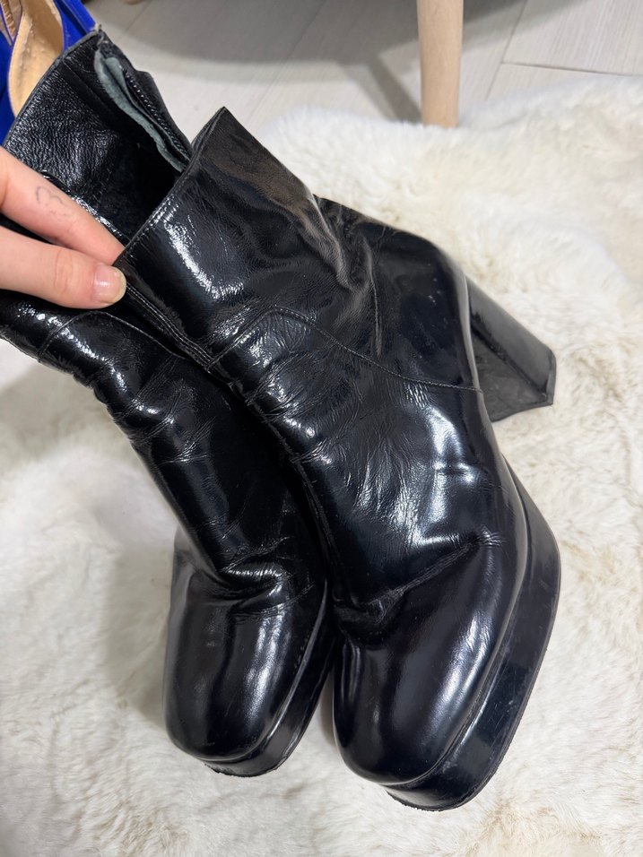 Siyah Deri Platform Topuklu Gotik Bot - Görsel 5