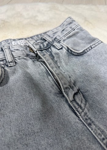 Gri Kadın Kot Pantolon Kürklü Detaylı - Görsel 4