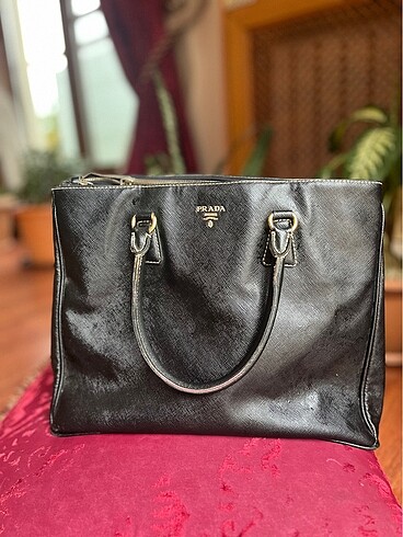 Prada Çanta