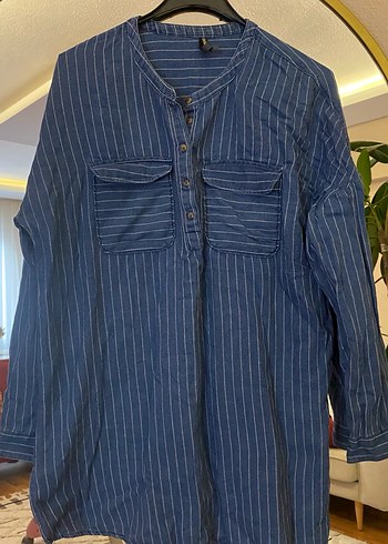 Düğmeli Çizgili Kot Gömlek - Görsel 2