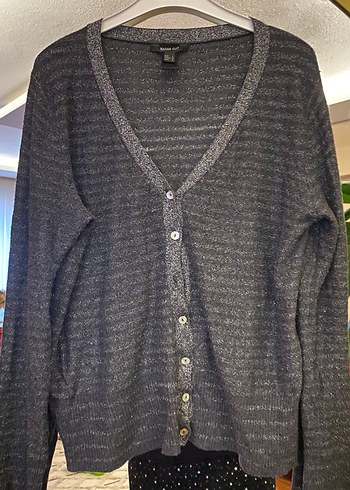 Gri Düğmeli Kadın Hırka - Görsel 2