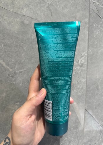 Kerastase Resistance Bain Therapiste Şampuan - Görsel 2