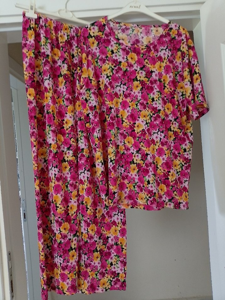 Renkli Batik Desen Uzun ikili Takımı - Görsel 3