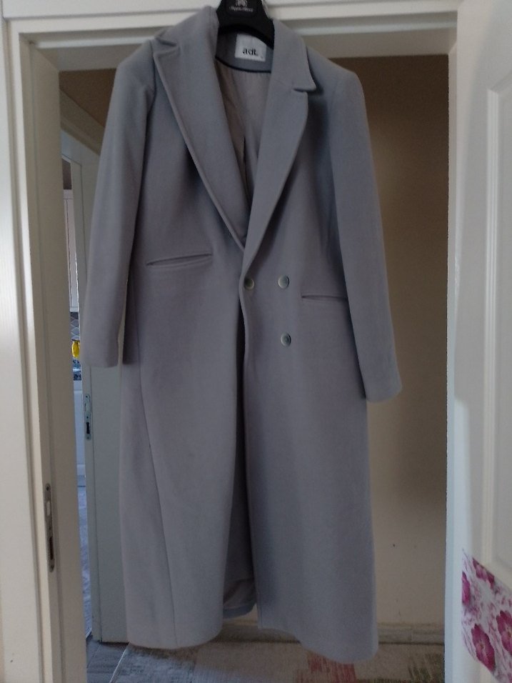 Düğmeli Gri Kadın Uzun Klasik Kaban - Görsel 3