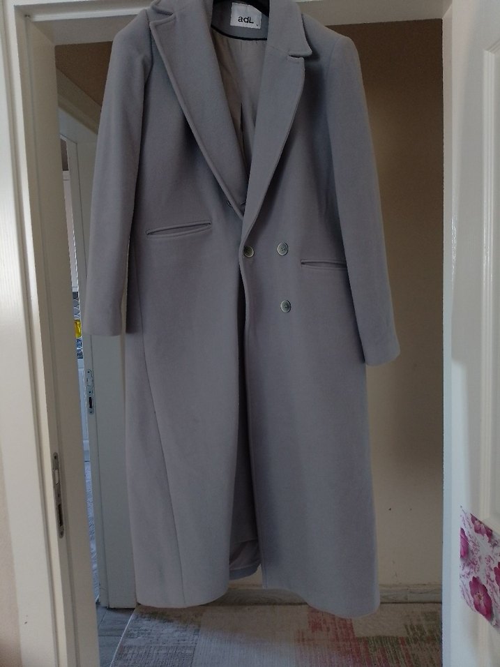 Düğmeli Gri Kadın Uzun Klasik Kaban - Görsel 2