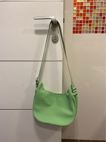  Beden yeşil Renk Lacoste çanta