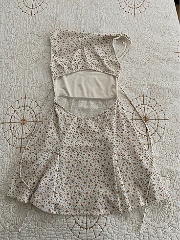bershka elbise