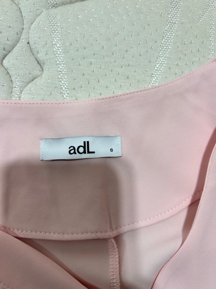 V Yaka Pudra Pembe Kısa Kollu Bluz - Görsel 2