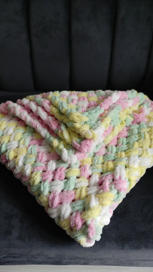 Çok Renkli Bebek Örgü Battaniye - Görsel 4