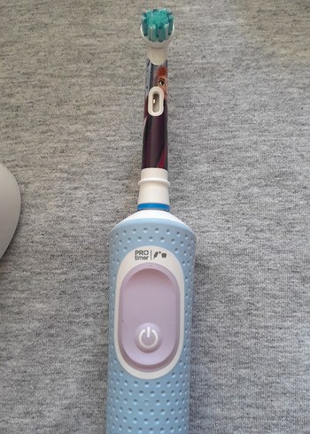 Oral-B Oral-B Braun Elektrikli Diş Fırçası Beyaz Mavi