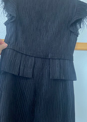 Pilise Detaylı Siyah Kolsuz Mini Yelek - Görsel 4