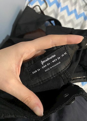 Stradivarius Siyah Mumlu Pantolon