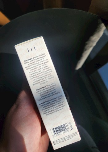 Skinsensual SPF50+ Açık Ton BB Krem - Görsel 3