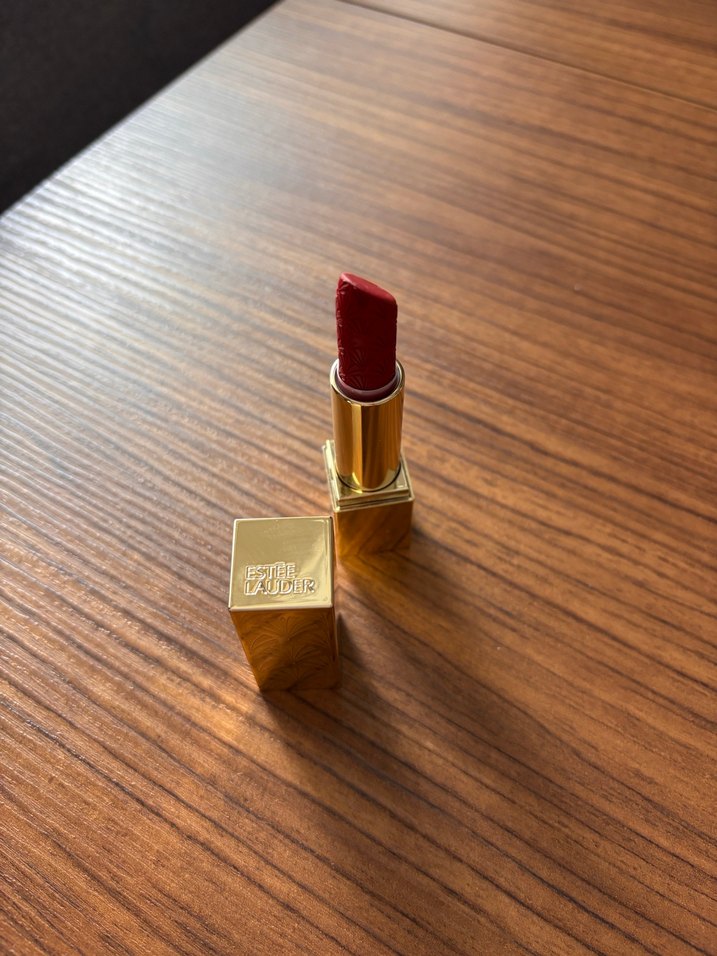 ESTE LAUDER Red Velvet Ruj - Görsel 3