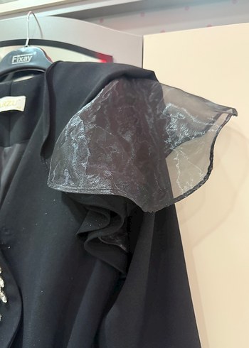 Siyah Uzun Kollu Nakışlı Kadın Kaban - Görsel 5