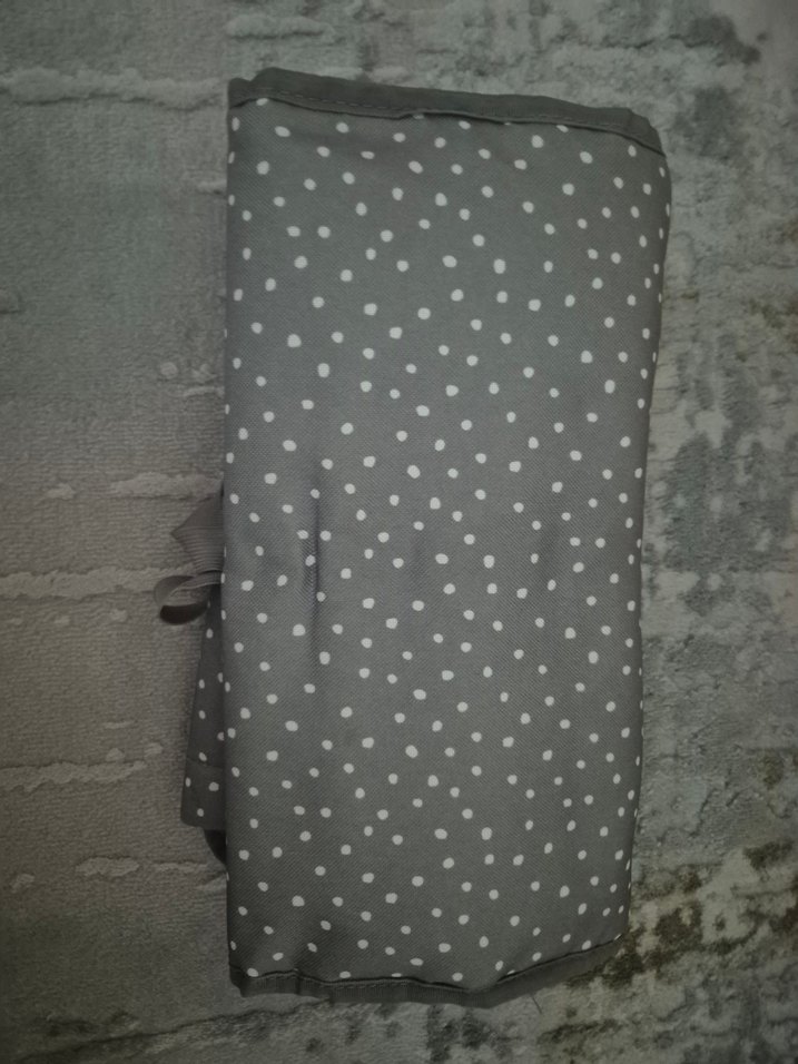 Tchibo Gri Puantiyeli Bebek alt açma ünitesi - Görsel 2