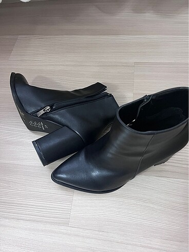 37 Beden ZARA BOT