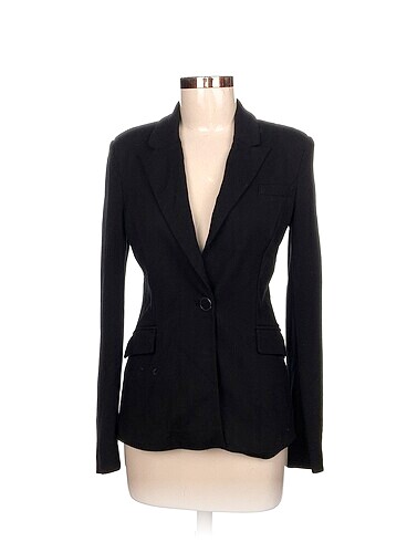 Guess Blazer %70 İndirimli.
