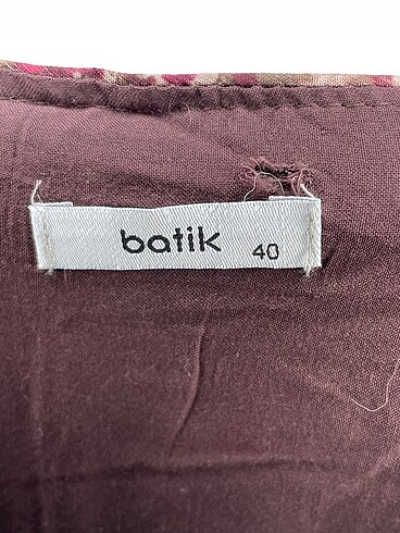 40 Beden çeşitli Renk Batik Midi Etek %70 İndirimli.