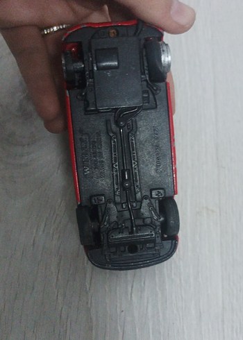 Kırmızı Oyuncak Araba Peugeot - Görsel 2