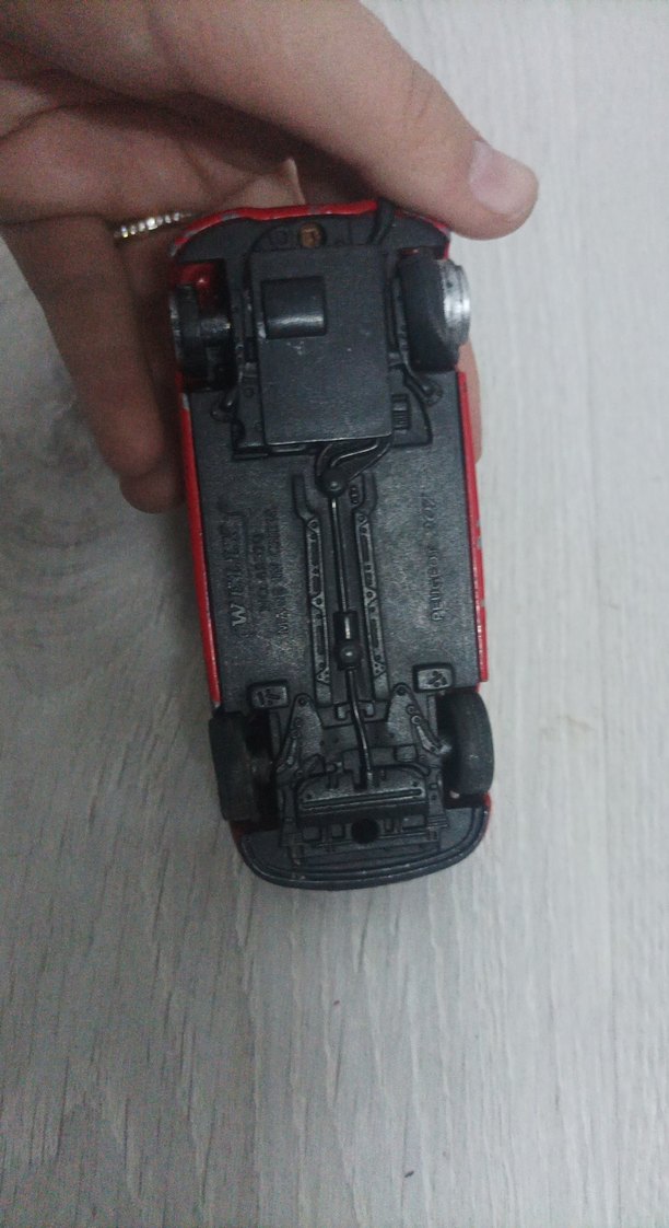 Kırmızı Oyuncak Araba Peugeot - Görsel 2