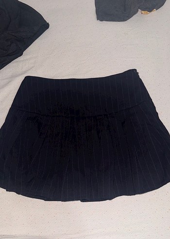 Kadın Siyah Pilili Mini Etek