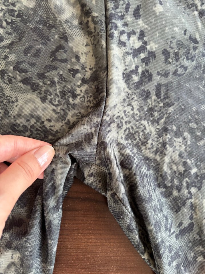 Gri Desenli Midi Hamile Şortu - Görsel 2