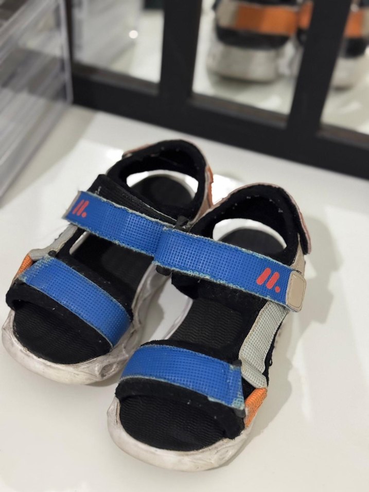 Erkek Çocuk Çok Renkli Velcro Bantlı Sandalet - Görsel 2